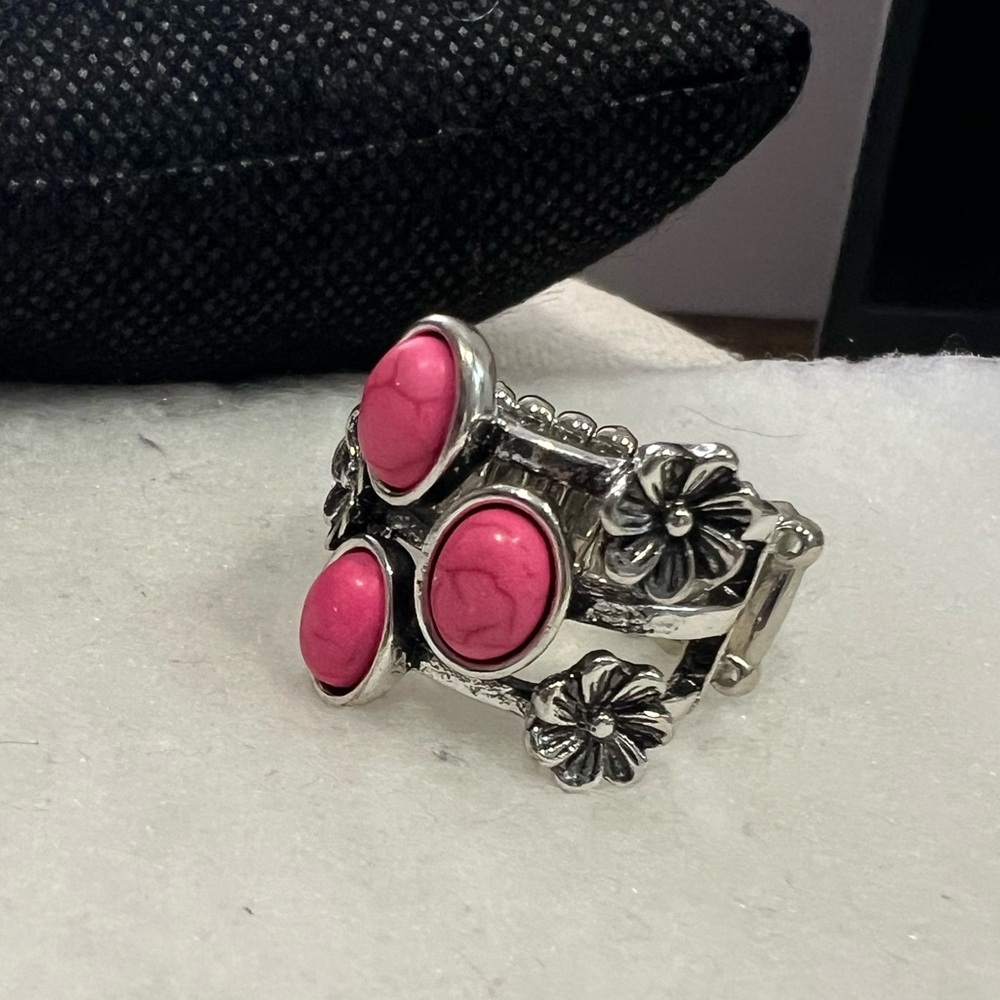 Ornate Pink and Silver Filigree Ring with Cabochon Stones
